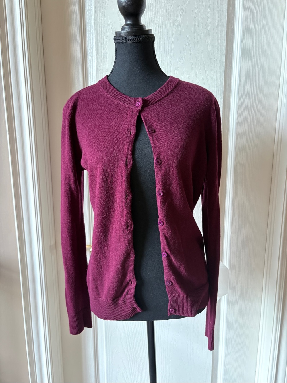 Cashmere Crewneck Cardigan, Burgundy Berry